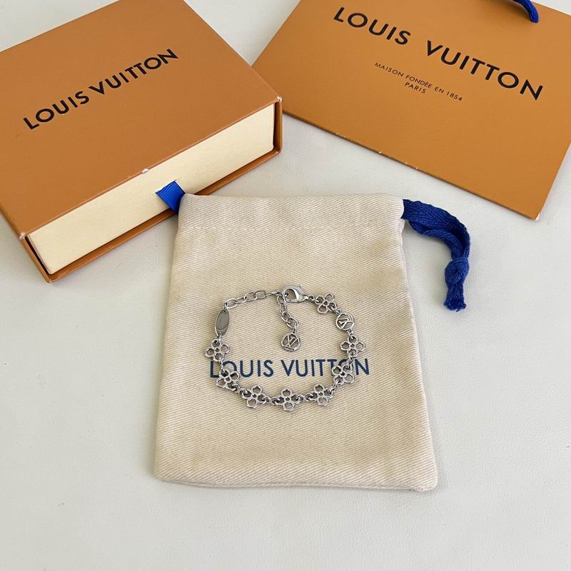 LV Suits 04yxs43 (12)