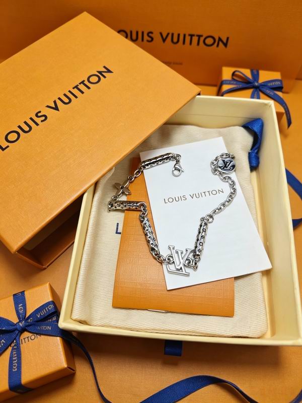 LV Suits 05yxs09 (14)