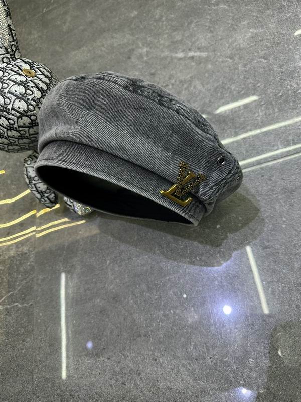 LV beret dx (16)