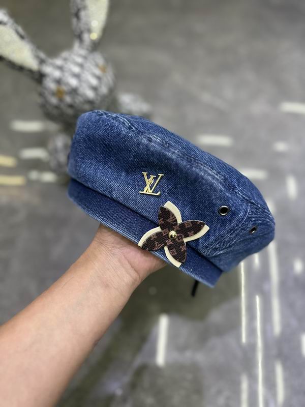 LV beret dx (8)