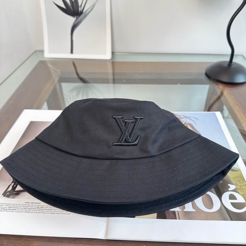 LV hat dx (111)