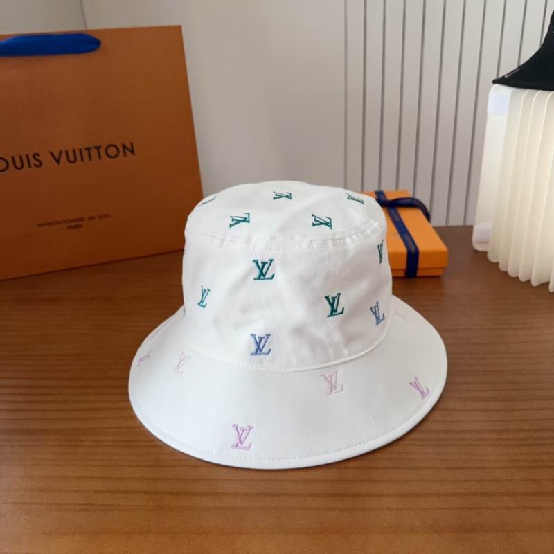 LV hat dx (222)