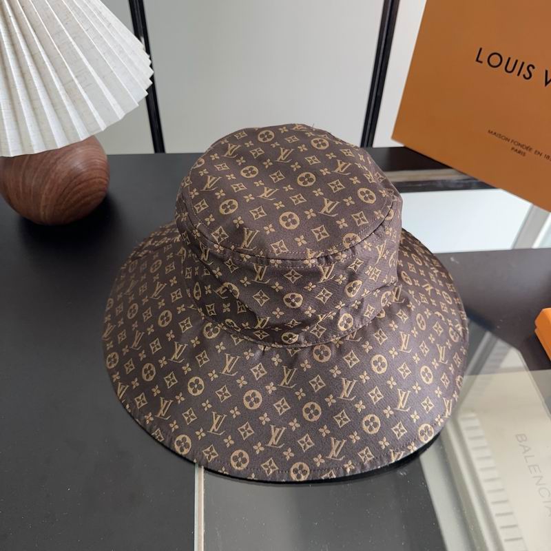 LV hat dx (452)