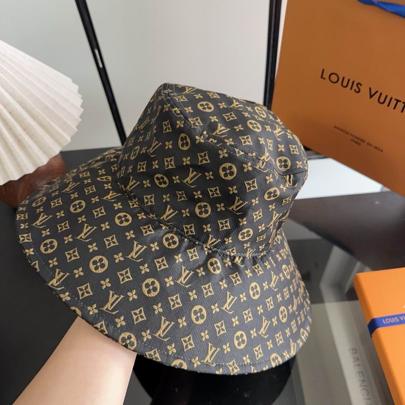 LV hat dx (626)