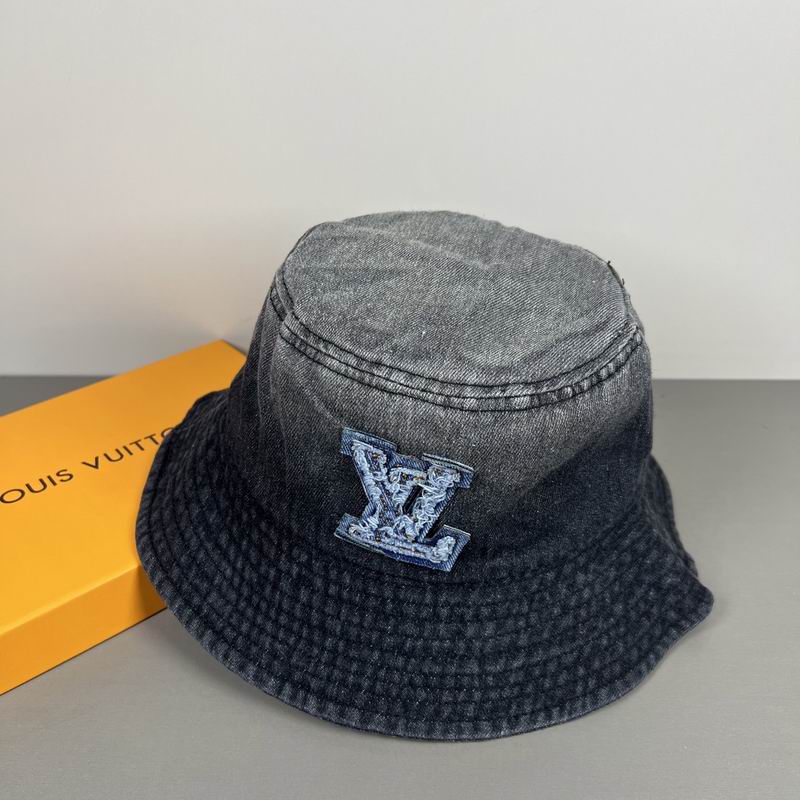 LV hat dx (638)