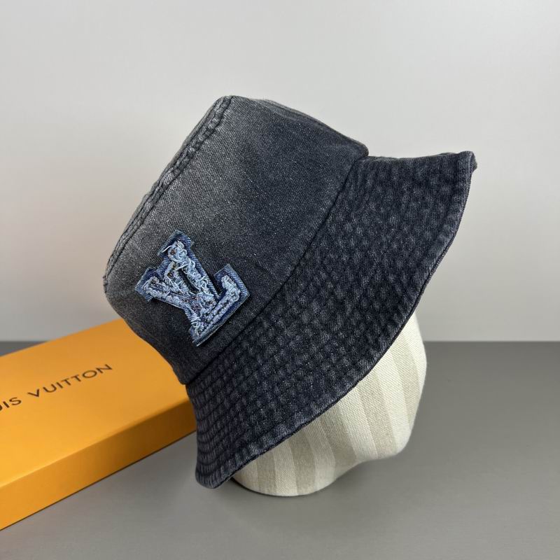 LV hat dx (639)