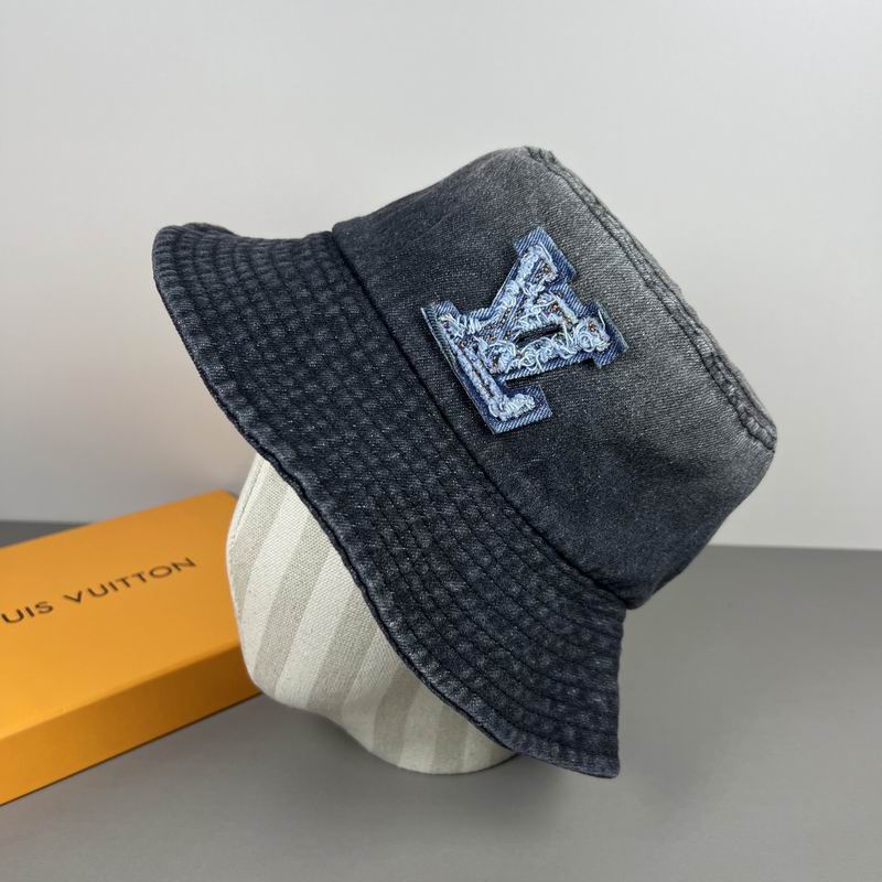 LV hat dx (640)