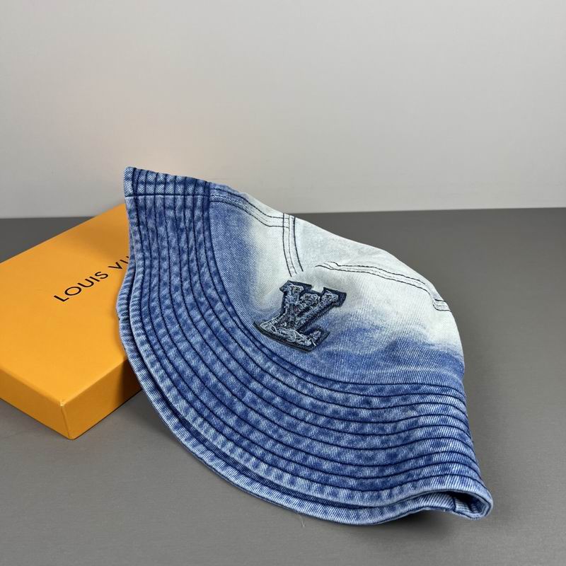LV hat dx (647)
