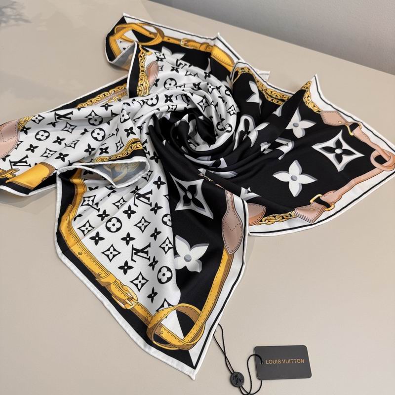 LV silk scarf 90X90cm E06 (11)