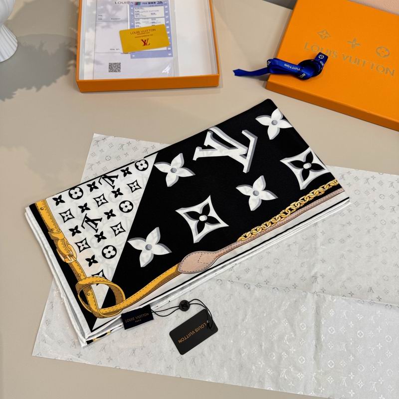 LV silk scarf 90X90cm E06 (15)