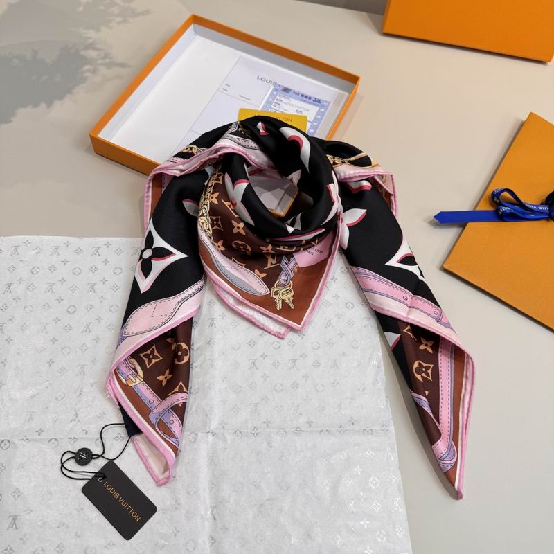 LV silk scarf 90X90cm E06 (3)
