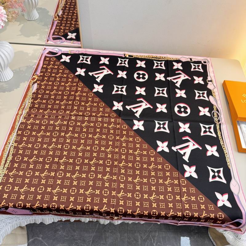 LV silk scarf 90X90cm E06 (8)