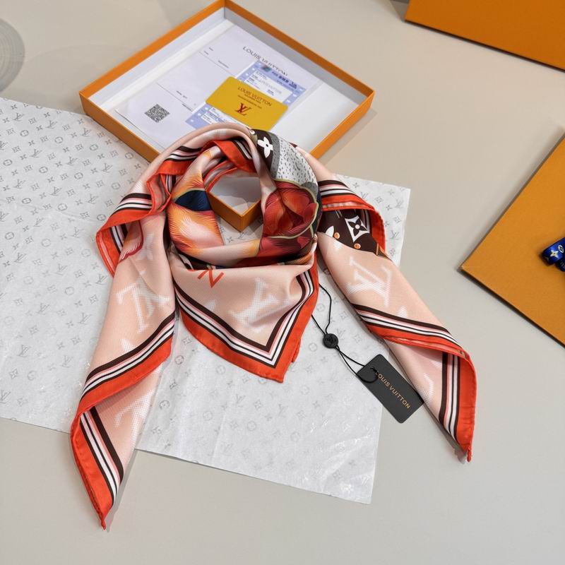 LV silk scarf 90X90cm E08 (13)
