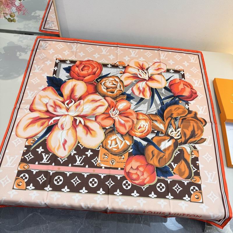 LV silk scarf 90X90cm E08 (18)