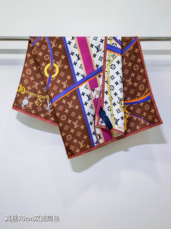LV silk scarf 90X90cm E31 (2)