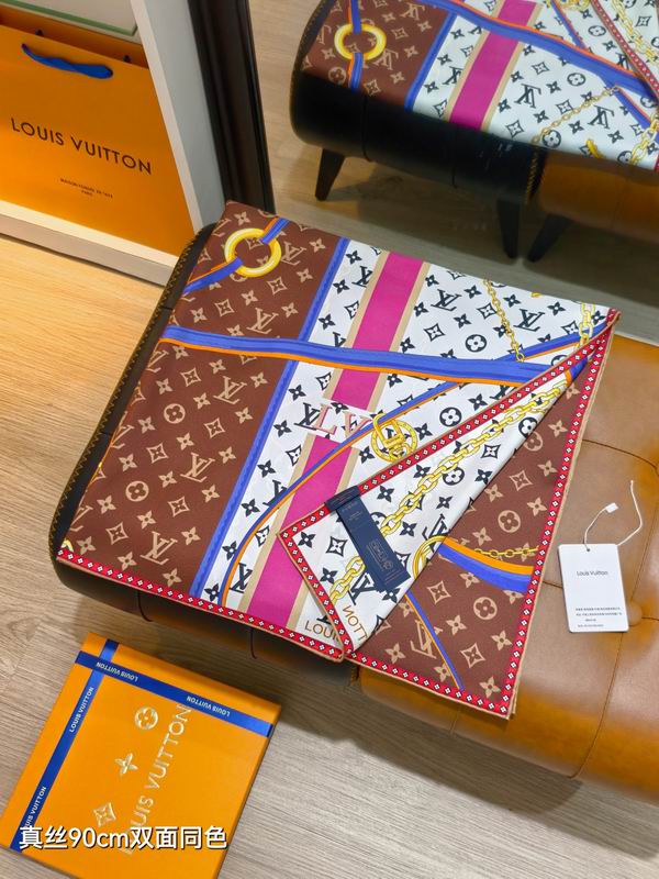 LV silk scarf 90X90cm E31 (6)