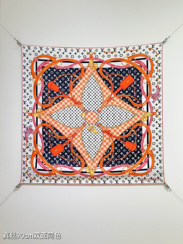 LV silk scarf hm (103)