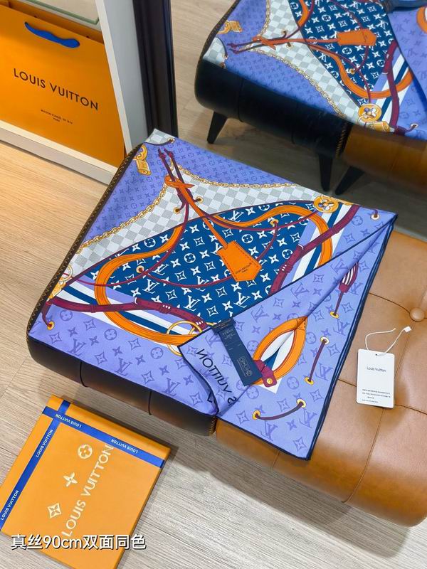 LV silk scarf hm (106)