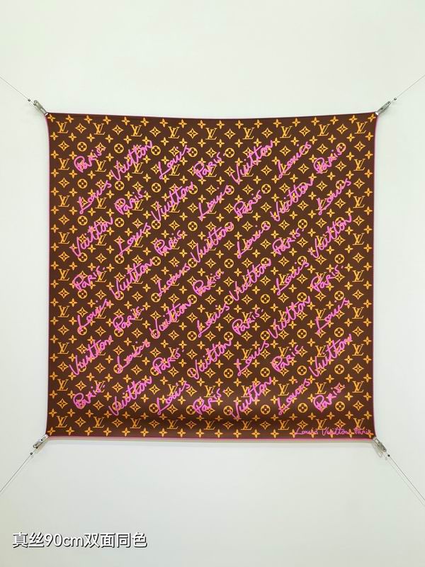 LV silk scarf hm (120)