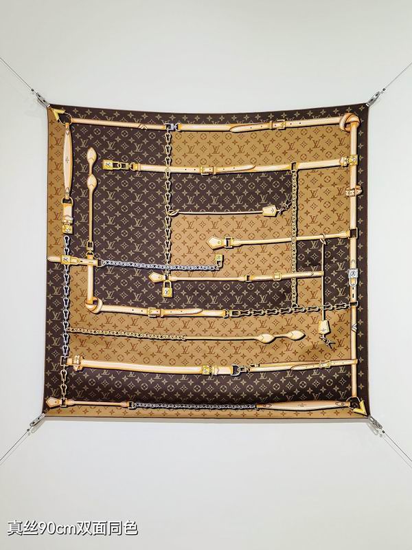 LV silk scarf hm (145)