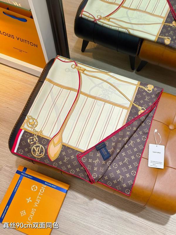 LV silk scarf hm (149)