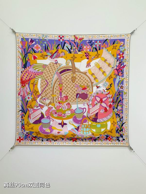 LV silk scarf hm (151)