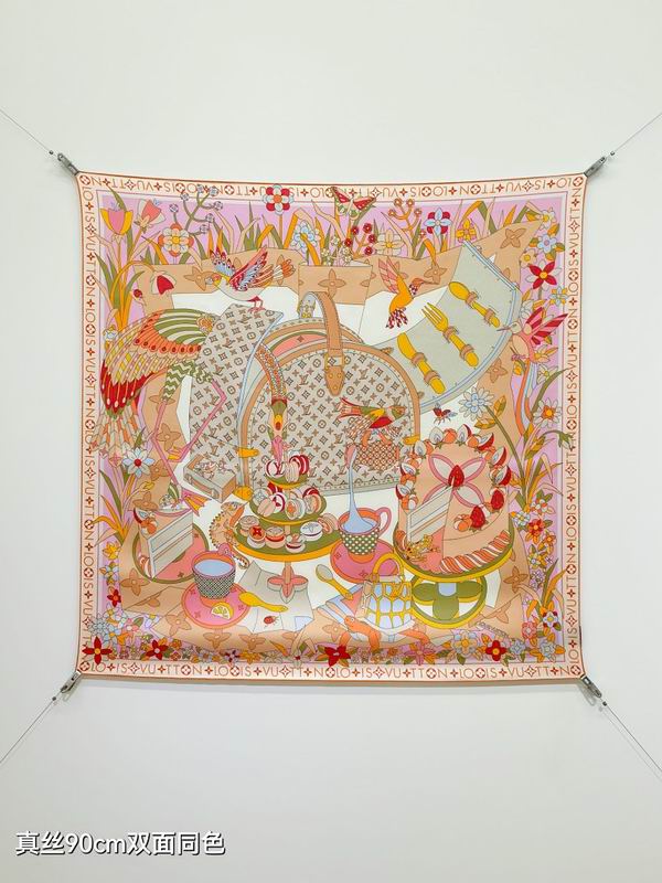 LV silk scarf hm (157)