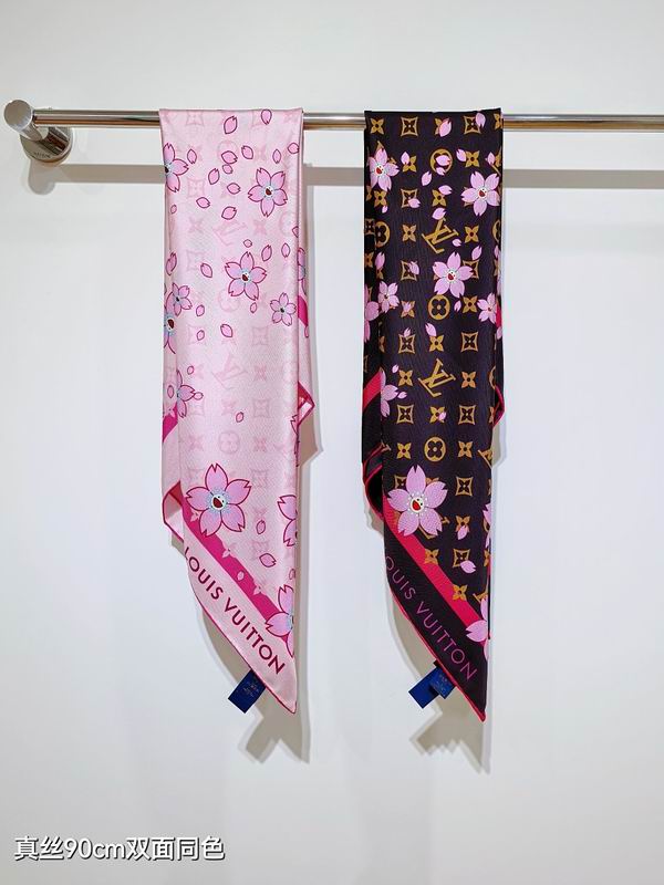 LV silk scarf hm (17)