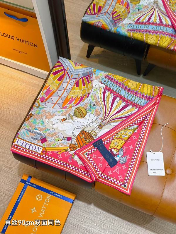 LV silk scarf hm (30)