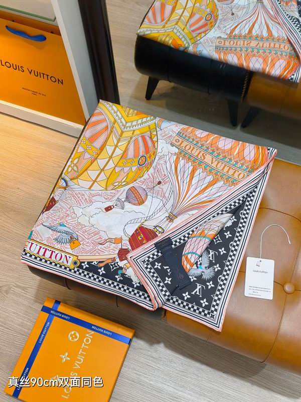 LV silk scarf hm (33)