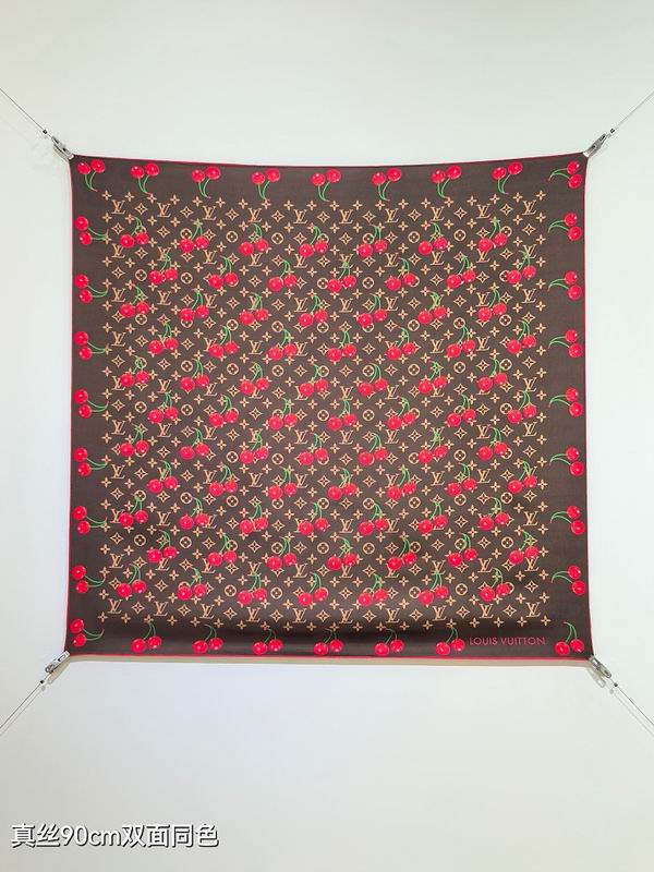 LV silk scarf hm (44)
