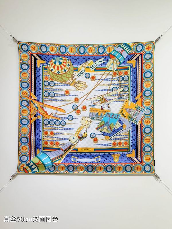 LV silk scarf hm (60)