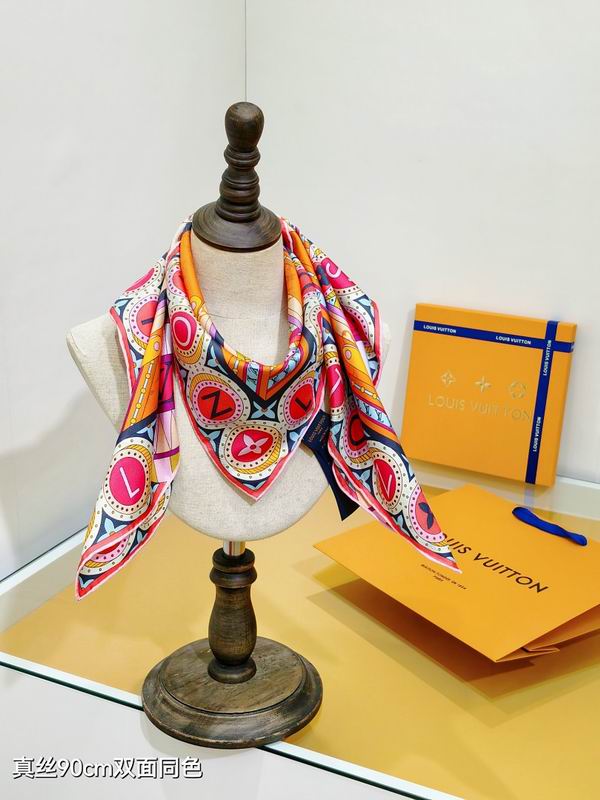 LV silk scarf hm (65)