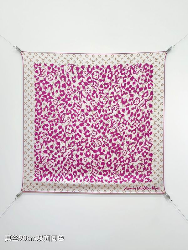 LV silk scarf hm (69)