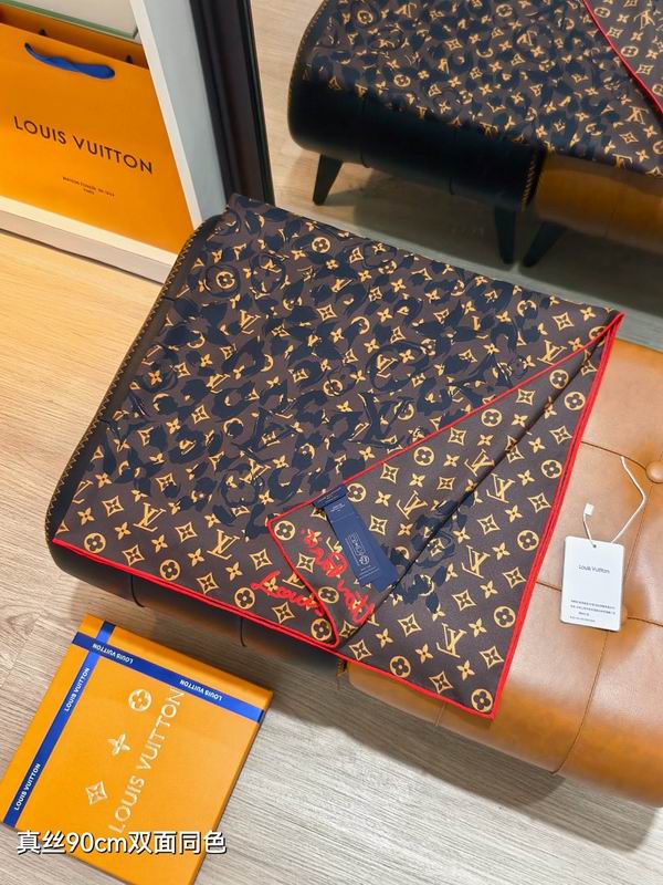 LV silk scarf hm (72)
