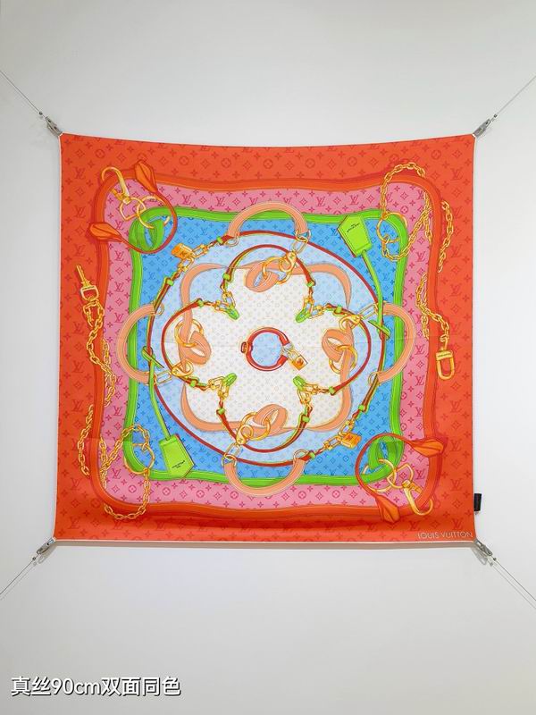 LV silk scarf hm (97)