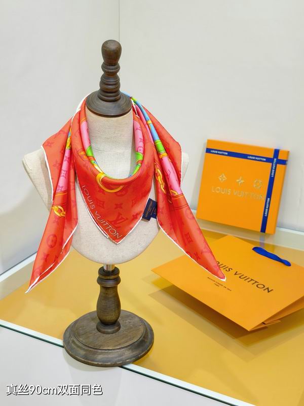LV silk scarf hm (99)