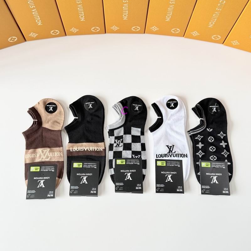 LV socks (4)