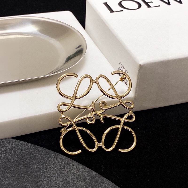 Loewe Brooch 05yxs01 (3)