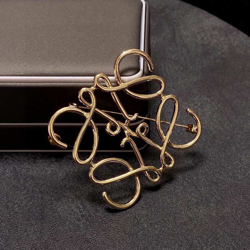 Loewe Brooch 05yxs01 (5)
