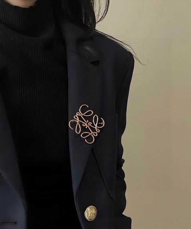 Loewe Brooch 05yxs01 (7)