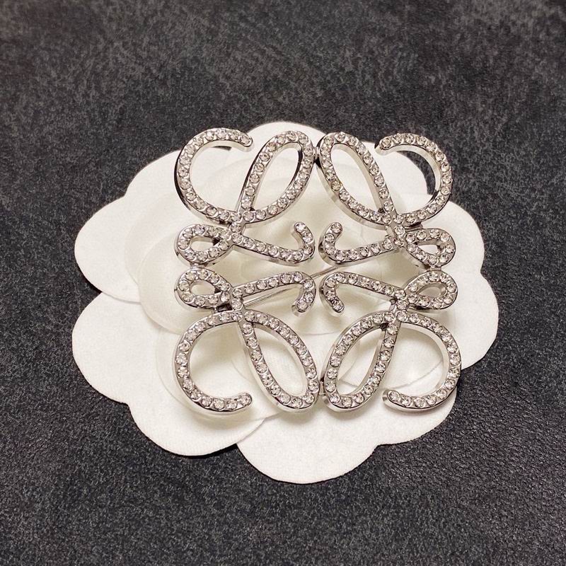 Loewe Brooch 05yxs02 (2)