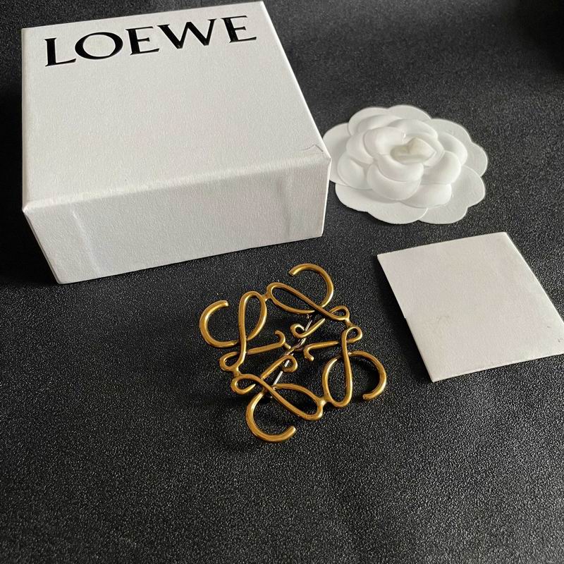 Loewe Brooch 05yxs03 (2)