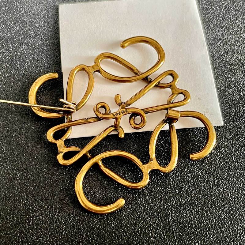 Loewe Brooch 05yxs03 (3)