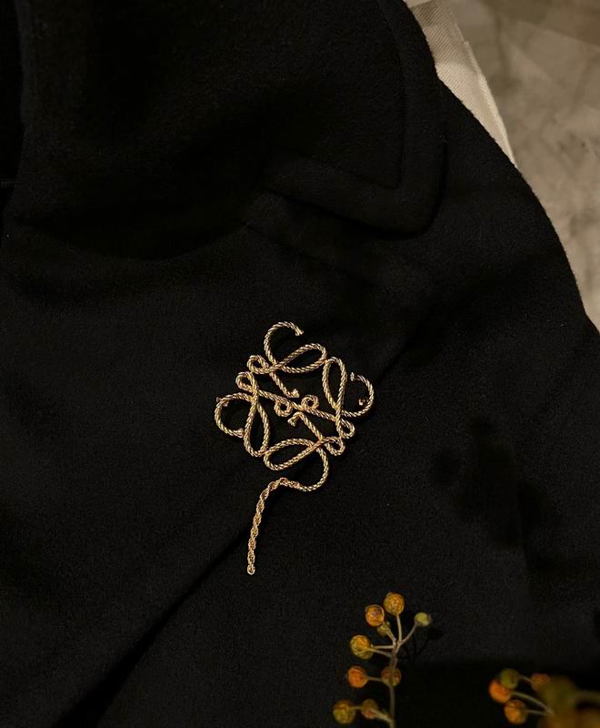 Loewe Brooch 05yxs04 (4)