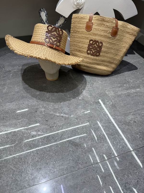 Loewe bag hat dx (127)