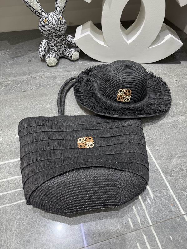 Loewe bag hat dx (246)