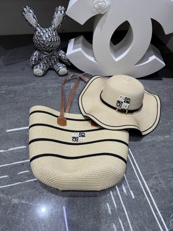 Loewe bag hat dx (286)