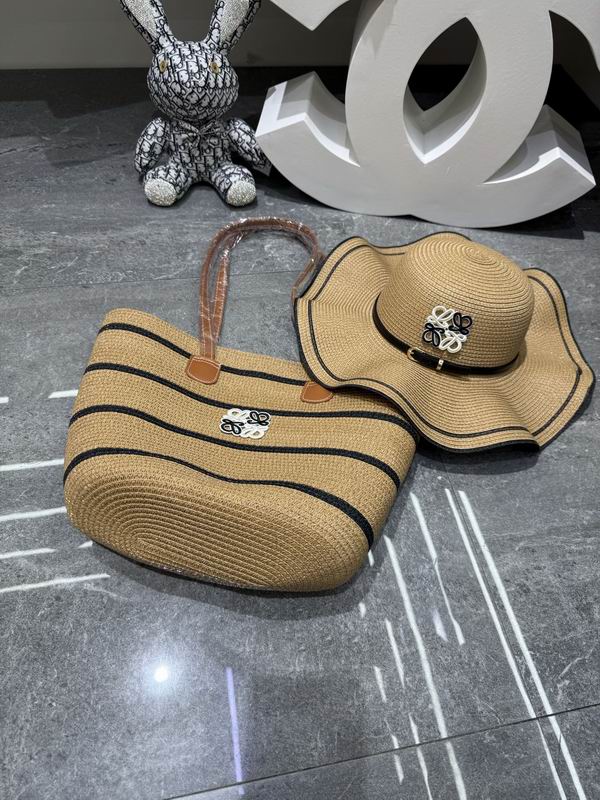 Loewe bag hat dx (287)