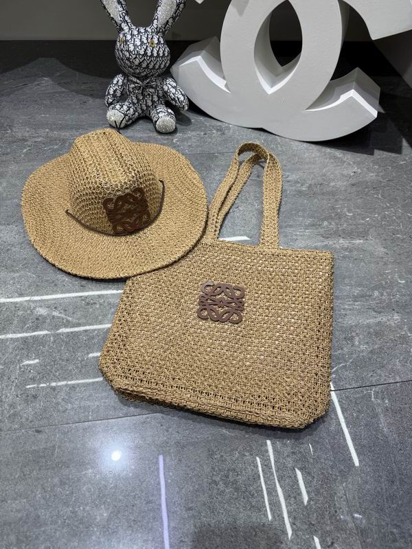 Loewe bag hat dx (329)